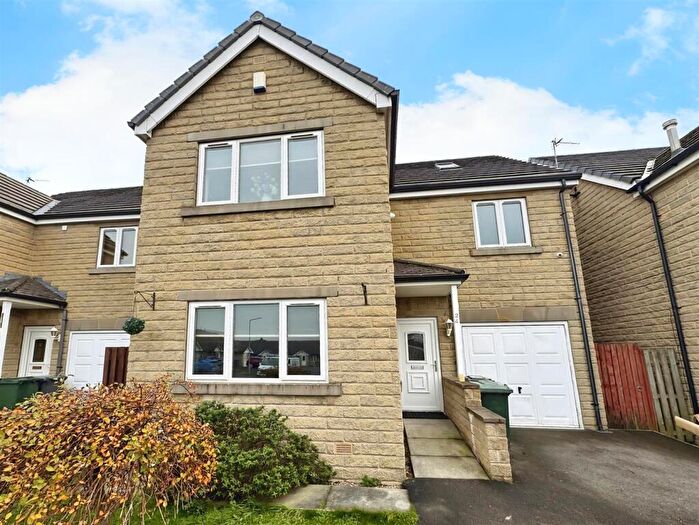 5 Bedroom Detached House For Sale In Oakdale Grove, Wrose, Shipley, BD18