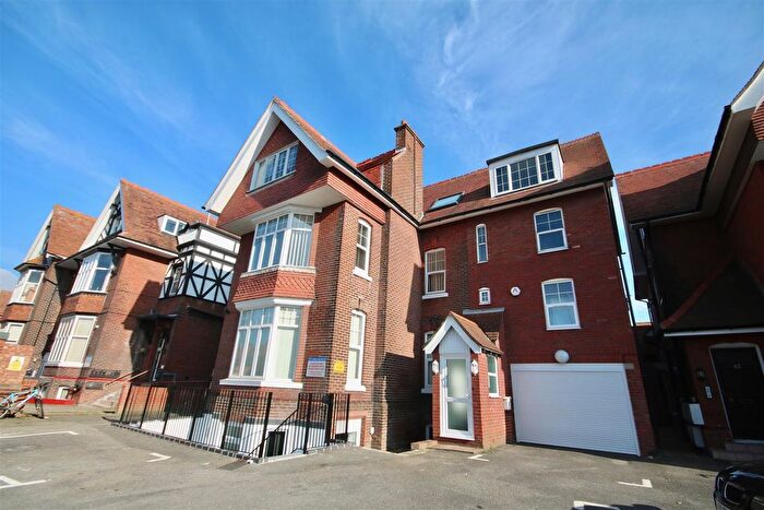 2 Bedroom Flat To Rent In Festing Road, Southsea, PO4