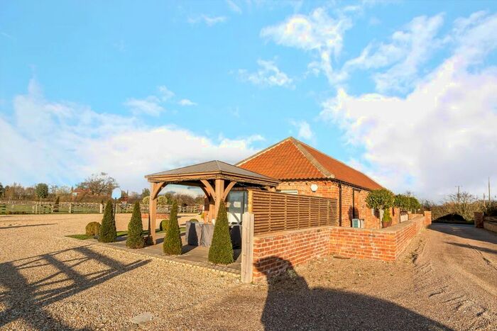 3 Bedroom Barn Conversion For Sale In The Cart Shed, Thorpe Hall Farm, Dam Lane, Thorpe Willoughby, Selby, YO8
