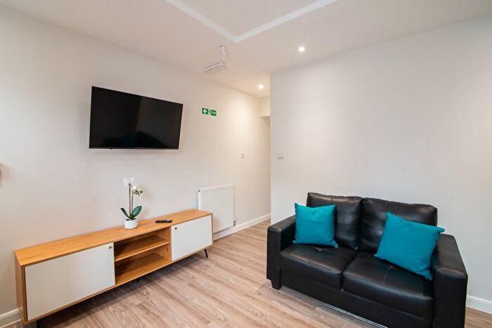 4 Bedroom Terraced House To Rent In Cauldon Road, Stoke, ST4