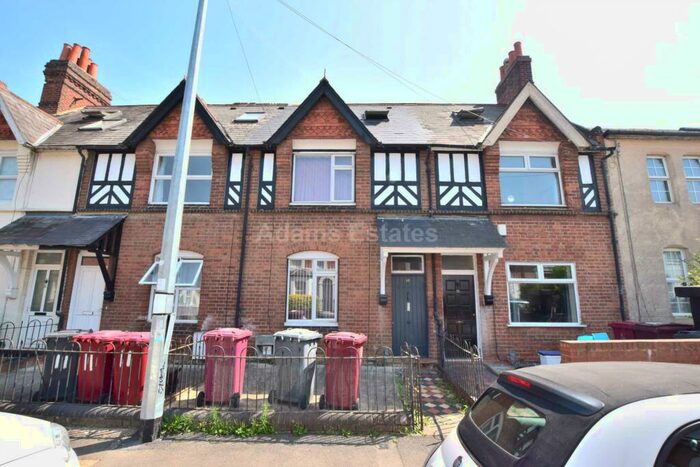 6 Bedroom Terraced House To Rent In De Beauvoir Road, Reading, RG1