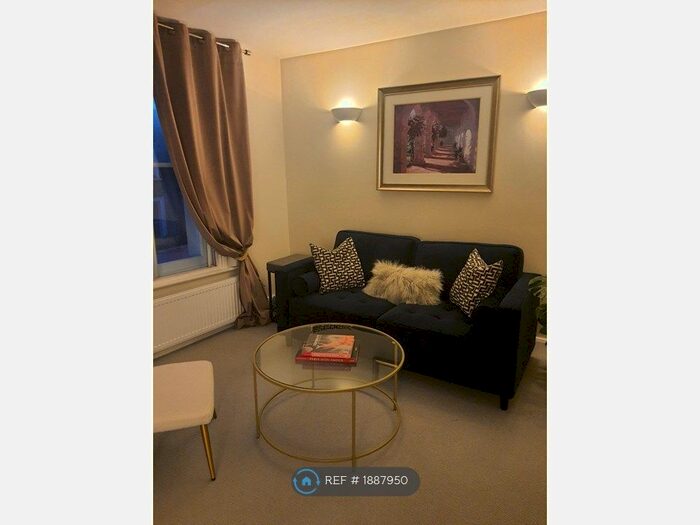 1 Bedroom Flat To Rent In Chelsea, London, SW10