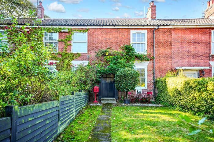 2 Bedroom Terraced House For Sale In Back Street, Mundesley, NR11