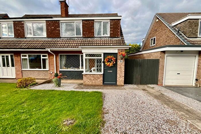 3 Bedroom Semi-Detached House For Sale In Portland Avenue, Aston, Sheffield, Rotherham, S26