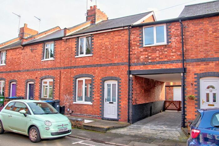 3 Bedroom End Of Terrace House For Sale In St. Johns Street, Kenilworth, Warwickshire, CV8
