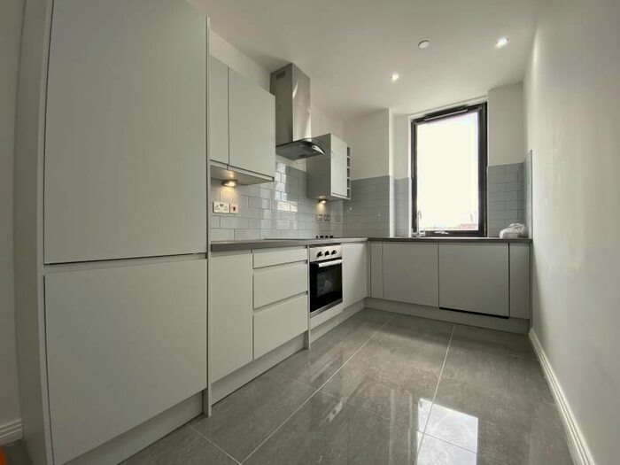 2 Bedroom Flat To Rent In Knights House, Parade, Sutton Coldfield, B72