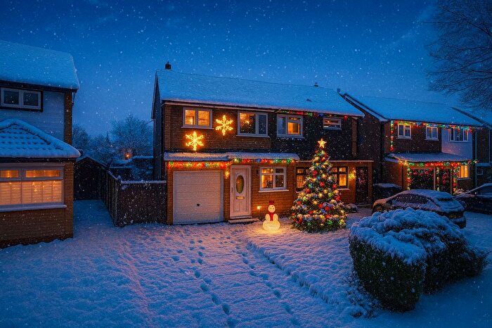 3 Bedroom Semi Detached House For Sale In Wenger Road, Widnes, WA8