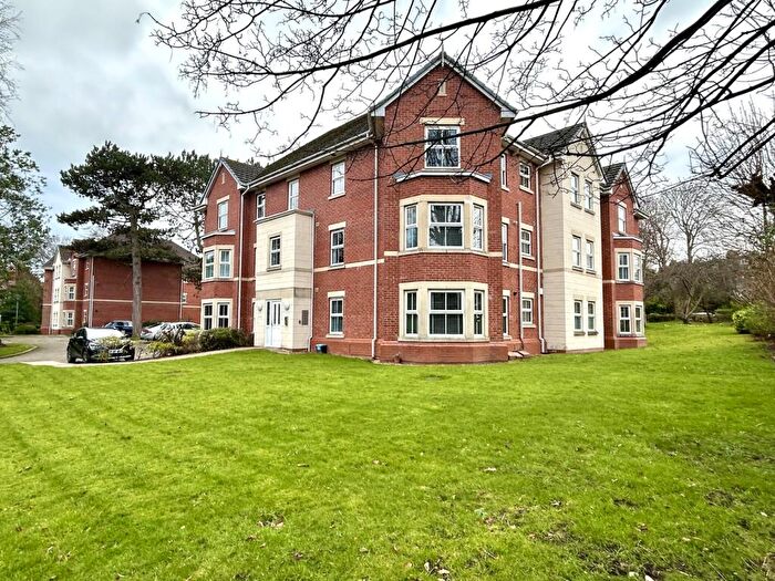 2 Bedroom Apartment For Sale In Shrewsbury Road, Prenton, Merseyside, CH43