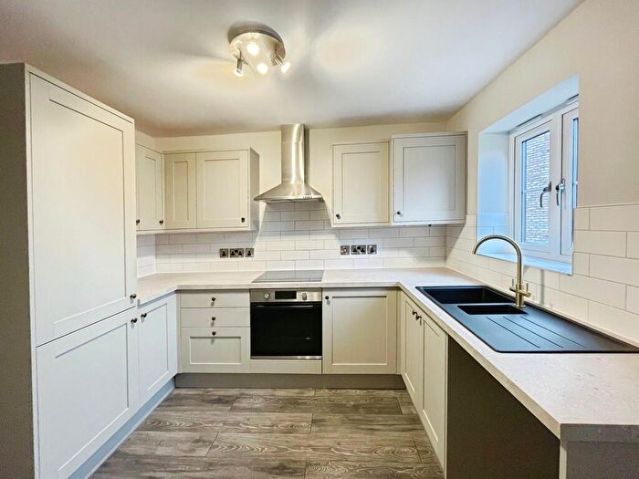 2 Bedroom Semi Detached House To Rent In Poppyfield Close, Skellingthorpe, LN6