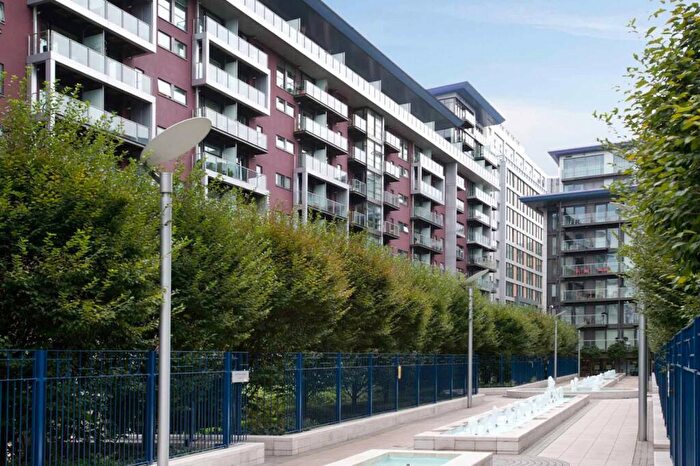1 Bedroom Apartment To Rent In Warwick Building, Queenstown Road, London, SW11