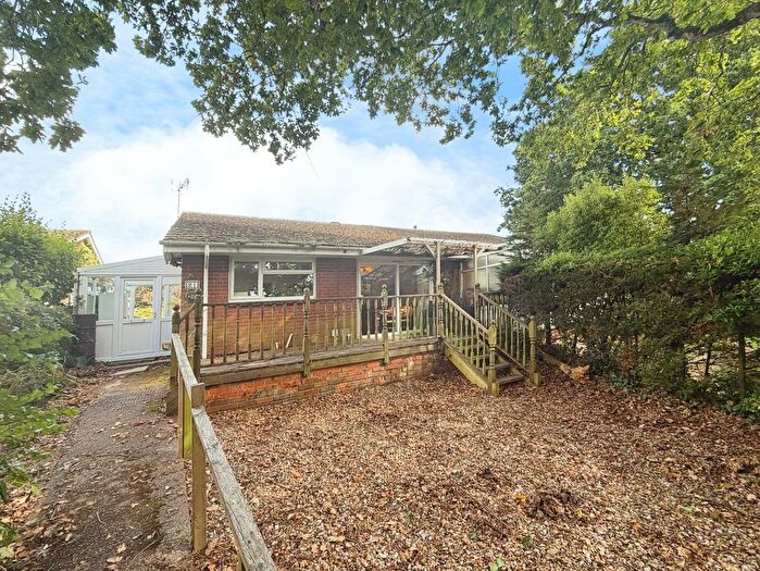 2 Bedroom Bungalow For Sale In Mountain Close, Exmouth, Devon, EX8