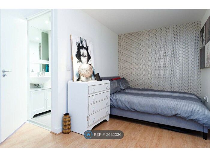 1 Bedroom Flat To Rent In Deals Gateway, London, SE13