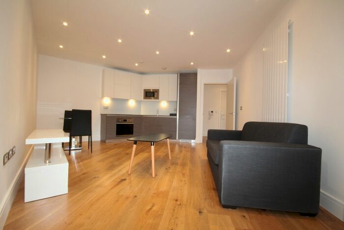 1 Bedroom Flat To Rent In Riverdale House, Molesworth Street, Lewisham, London, SE13