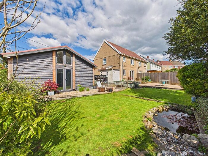 3 Bedroom Semi Detached House For Sale In Rhydyffynnon, Pontyates, Llanelli, SA15