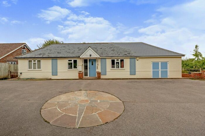 5 Bedroom Detached House For Sale In Reigate Road, Hookwood, Horley, RH6