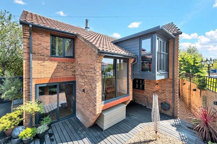 4 Bedroom Detached House For Sale In Green Road, Newmarket, CB8