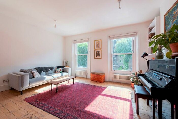 2 Bedroom Apartment To Rent In Malden Road, NW5