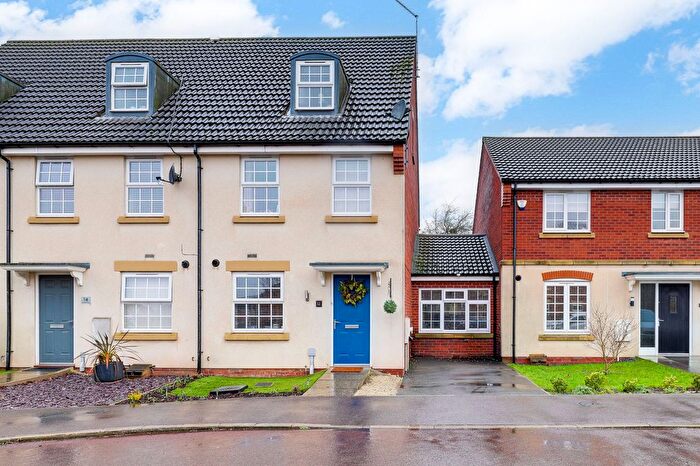 3 Bedroom Semi Detached House For Sale In Axmouth Drive, Mapperley, NG3