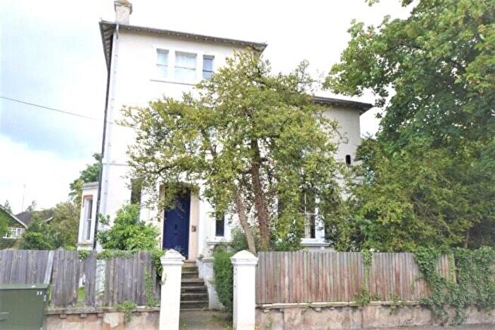 2 Bedroom Flat To Rent In Eastern Avenue, Reading, Berkshire, RG1