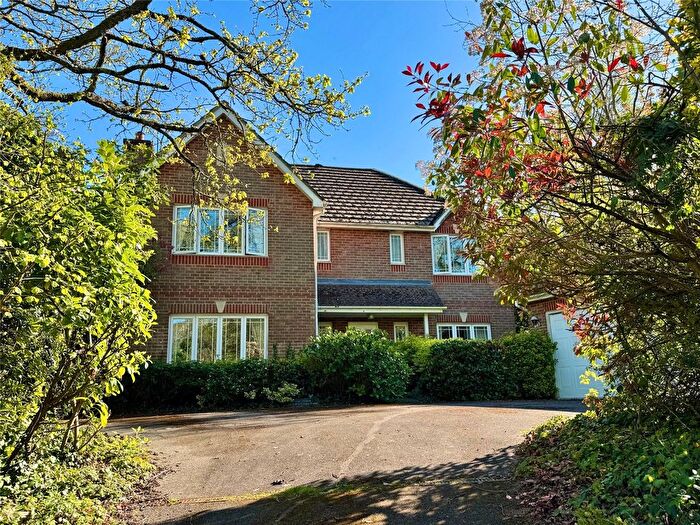 5 Bedroom Detached House For Sale In Lake Grove Road, New Milton, Hampshire, BH25