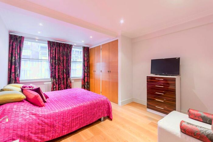 1 Bedroom Flat To Rent In Edgware Road, Marylebone, London, W2