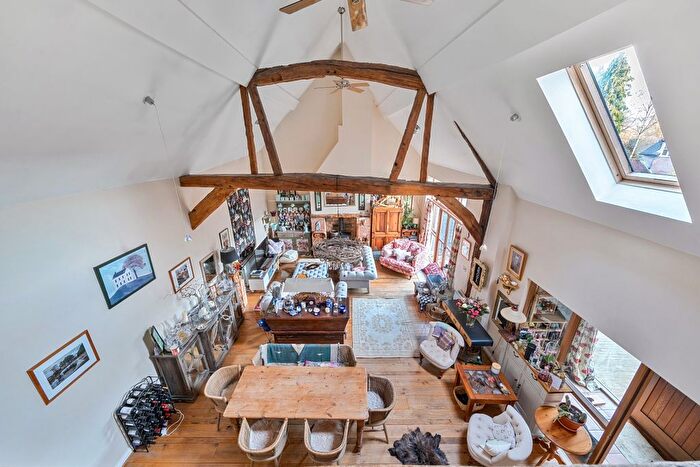 4 Bedroom Flat To Rent In Wherwell, Andover, SP11