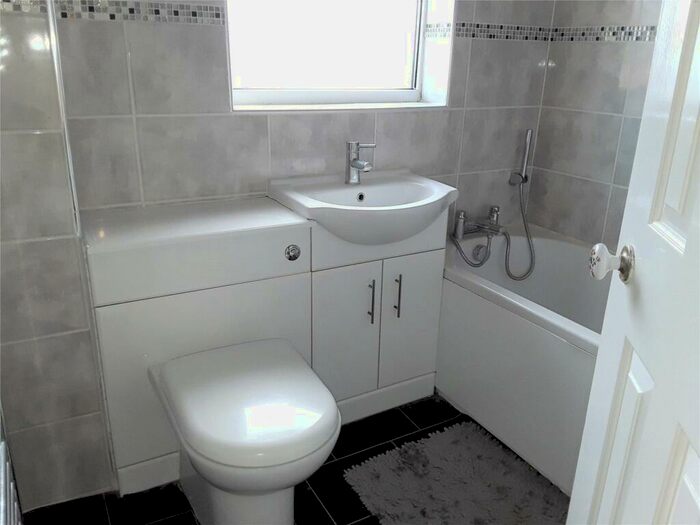 3 Bedroom Terraced House To Rent In Lapwing Close, Bransholme, Hull, East Riding Of Yorkshi, HU7