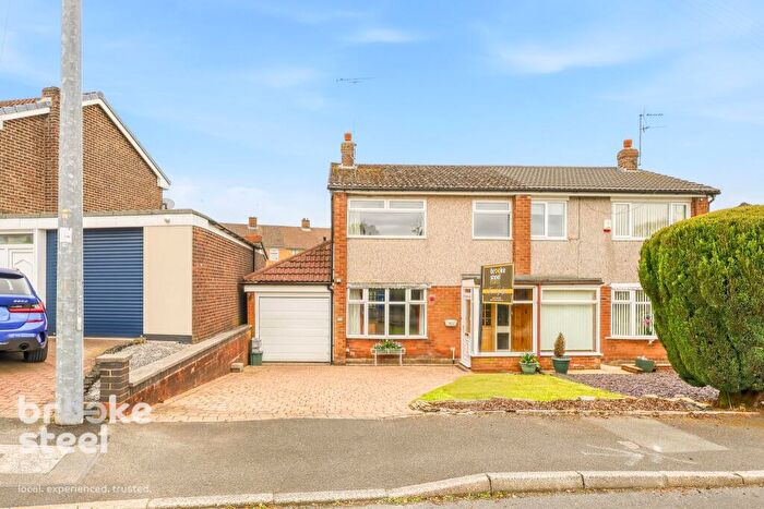 3 Bedroom Semi-Detached House For Sale In Eden Avenue, Edenfield, BL0