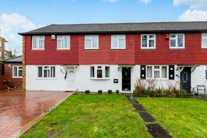 2 Bedroom Terraced House To Rent In Eltham Road, Lee, London, SE12