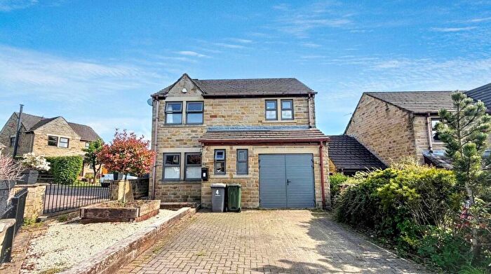4 Bedroom Detached House For Sale In Croft Field, Silsden, BD20