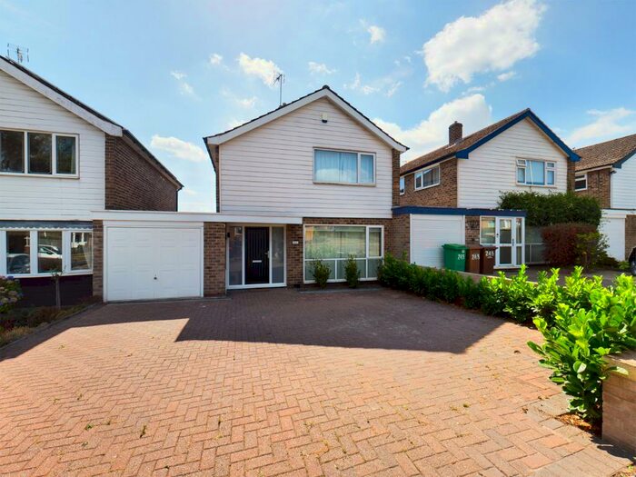 3 Bedroom Detached House To Rent In Bramcote Lane, Wollaton, Nottinghamshire, NG8