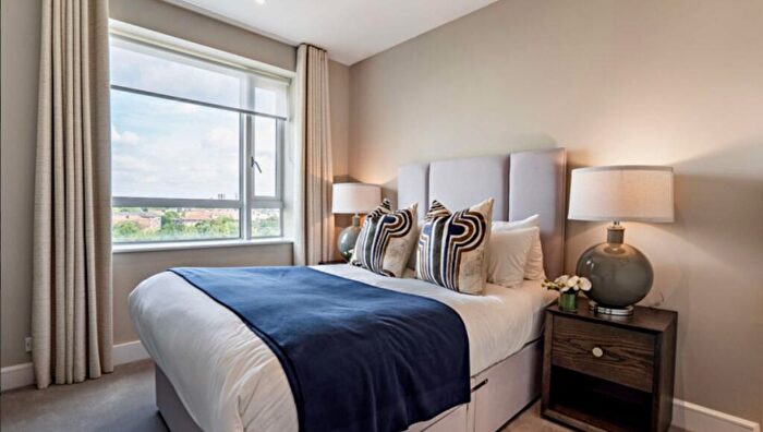 2 Bedroom Apartment To Rent In Apartment A, Westferry Circus, London, E14