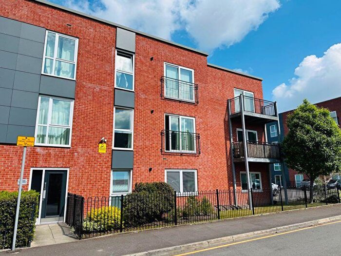 1 Bedroom Flat For Sale In Sheen Gardens, Heald Point, Manchester, M22