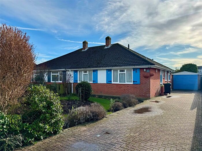 2 Bedroom Bungalow For Sale In Hazelwood Avenue, New Milton, Hampshire, BH25