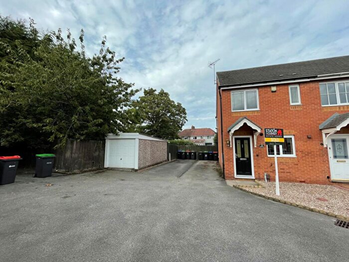 2 Bedroom House To Rent In Viyella Mews, Hucknall, NG15