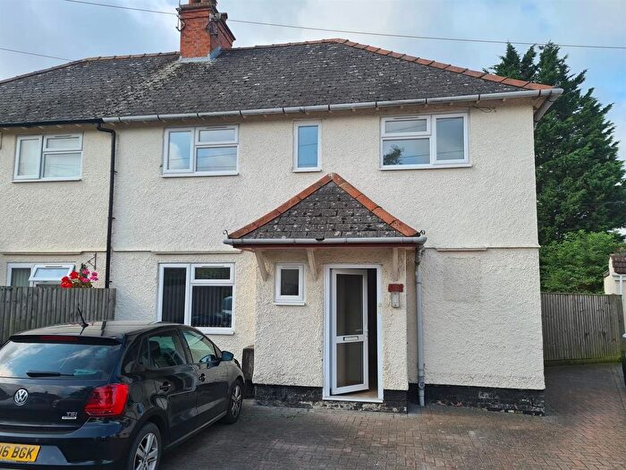 6 Bedroom Semi-Detached House To Rent In Morris Crescent, Oxford, OX4