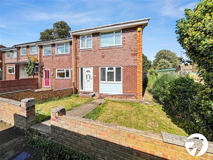 3 Bedroom End Of Terrace House To Rent In Temple Gardens, Sittingbourne, Kent, ME10