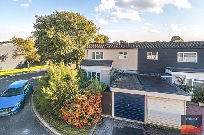 3 Bedroom End Of Terrace House For Sale In Kenilworth Road, Basingstoke, RG23