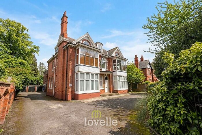 2 Bedroom Flat For Sale In Bargate, Grimsby, DN34