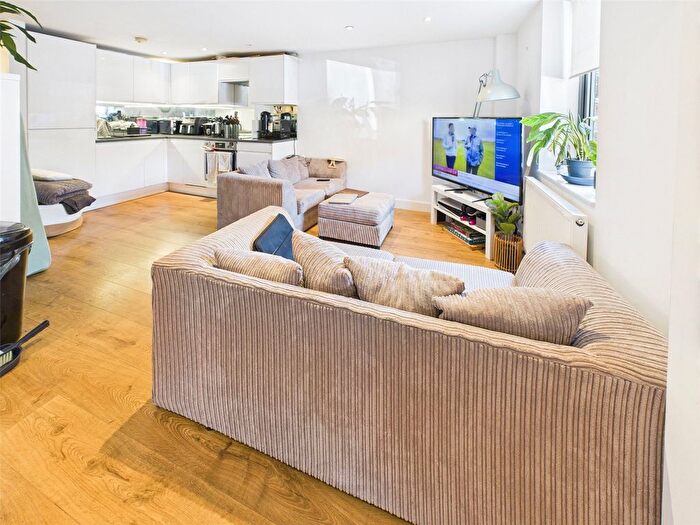 2 Bedroom Maisonette To Rent In Jasmine Studios, Oak Lane, Twickenham, TW1