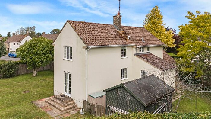 4 Bedroom Detached House For Sale In Follyfield, Hankerton, Malmesbury, Wiltshire, SN16