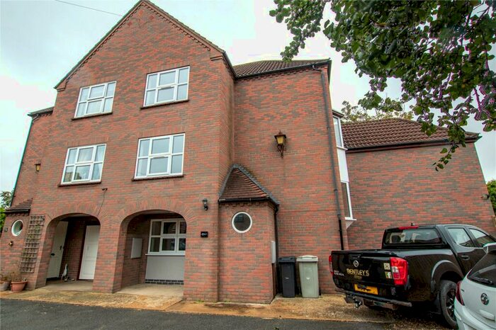 4 Bedroom Semi-Detached House To Rent In Windsor Mews, Louth, LN11