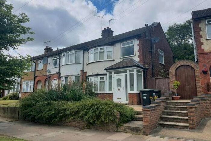 3 Bedroom Property To Rent In Bramingham Road, Luton, LU3