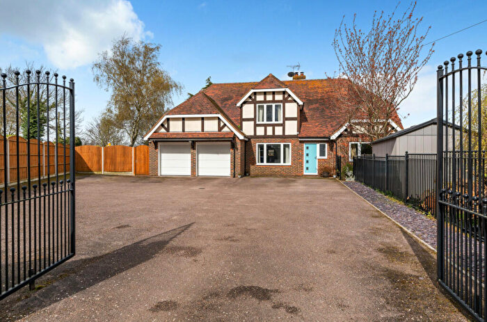 4 Bedroom Detached House For Sale In The Street, Upchurch, Sittingbourne, Kent, ME9