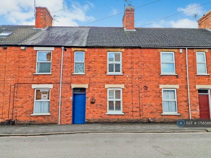 3 Bedroom Terraced House To Rent In Redcross Street, Grantham, NG31