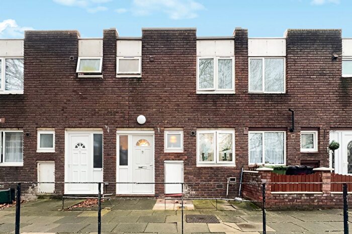 3 Bedroom Terraced House For Sale In Everglade Strand, London, NW9
