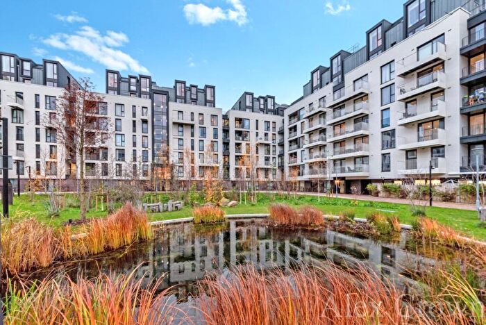 3 Bedroom Apartment To Rent In Forrester Way, Stratford, E15