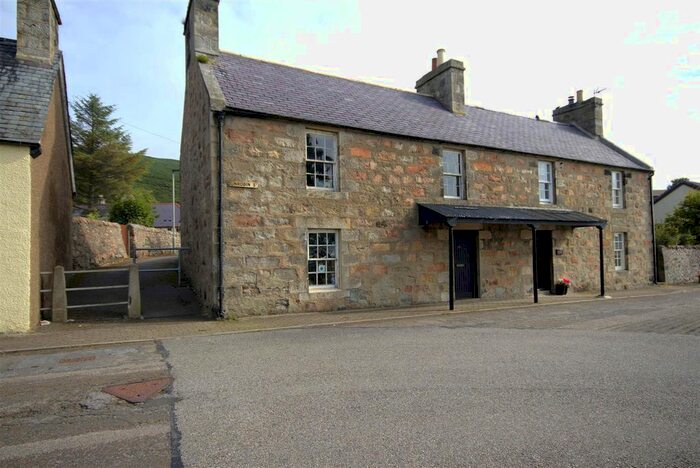 3 Bedroom Semi-Detached House For Sale In Dunrobin Street, Helmsdale, KW8