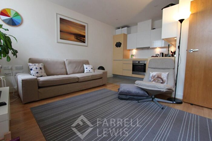 1 Bedroom Flat To Rent In Bromyard Avenue, Acton, London, W3