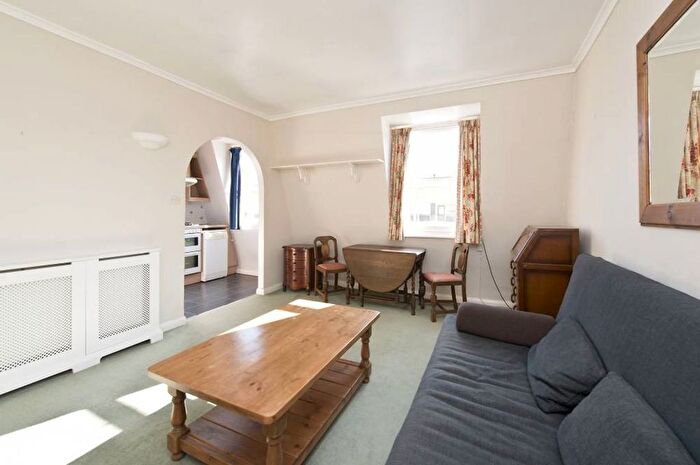 1 Bedroom Flat To Rent In Lupus Street, Pimlico Amp; Westminster, SW1V